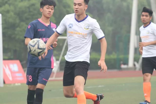 拜仁计划与诺伊尔续约，不打算提前召回努贝尔